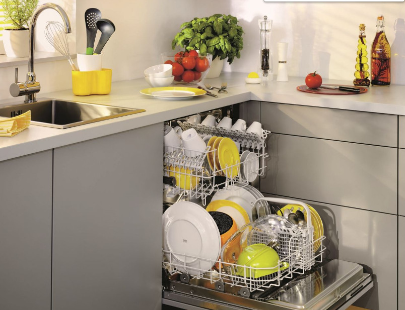 Дизайн маленькой кухни с посудомоечной машиной (56 фото)